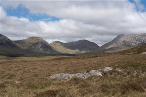 Barr Na nOran Valley