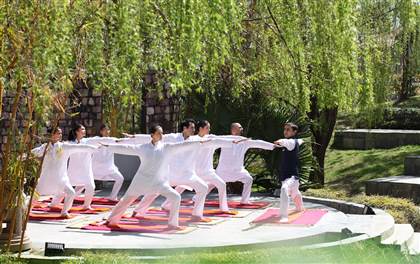 Group Yoga