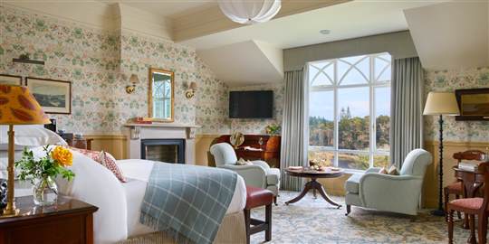 Ballynahinch Luxury Bedroom 5 web