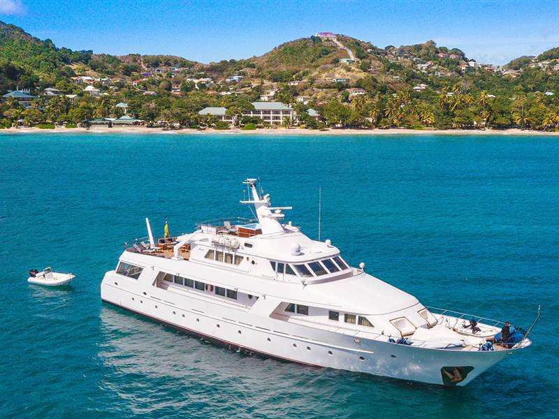 Yacht Getaways - Star of the Sea - Bequia Beach Hotel