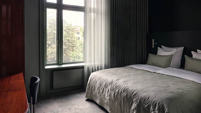 Hotel Hans Standard Double Room (7)