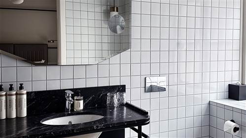 Hotel Danmark Bathroom