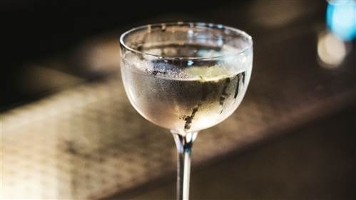 Hotel Hans Signature Vermouth Bar