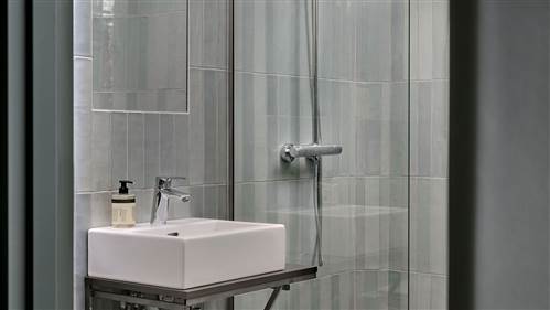 Hotel Hans Standard Double Room (9)