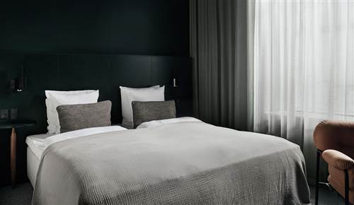 Hotel Hans Standard Double Room (2)