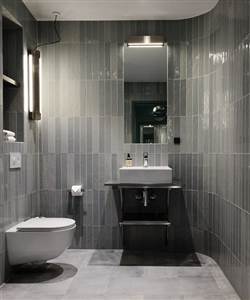 Hotel Hans Superior Double Room Bathroom