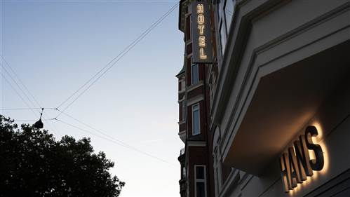 Hotel Hans Facade