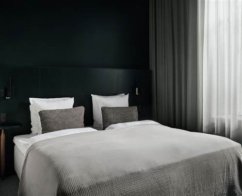 Hotel Hans Standard Double Room  2  3