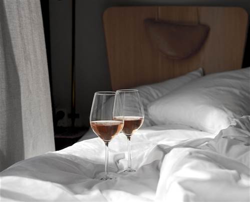 Hotel SP34 Room Detail wine