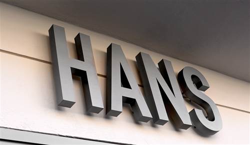 Hotel Hans sign