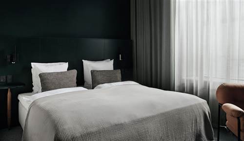 Hotel Hans Standard Double Room  2  3