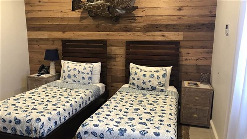 Queens Beach Limited Oceanview