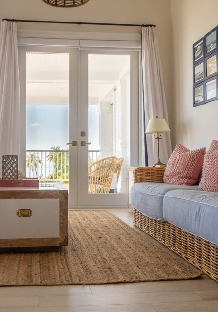 Deluxe Oceanview Suite Sitting Area