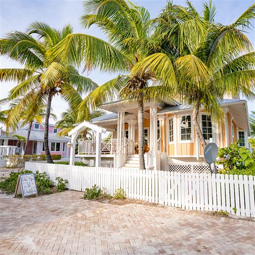 Bahamas spa resort in Chub cay luxury hotel