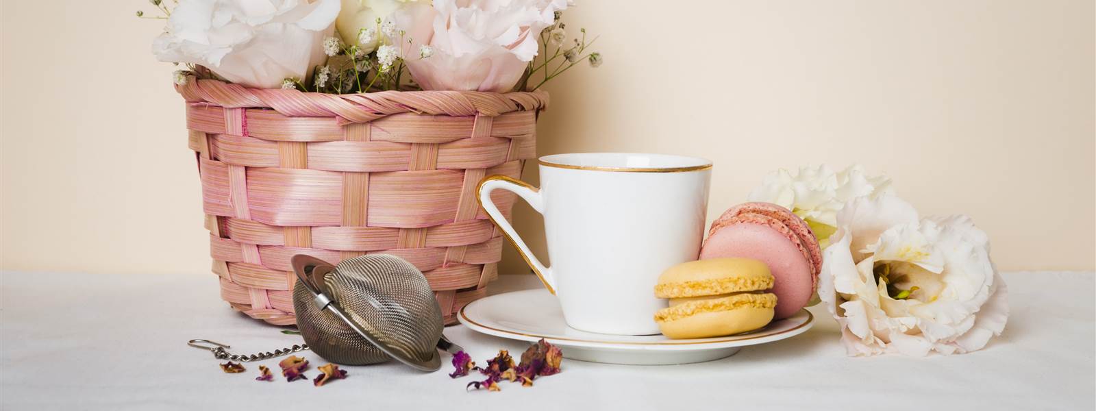 tea macaroons front view
