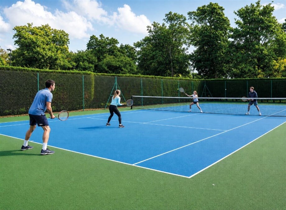 Tennis family of four