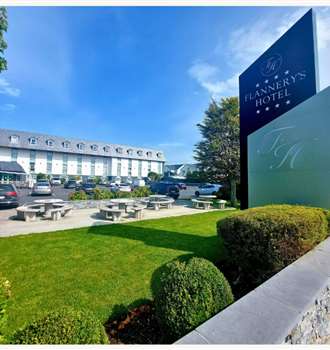 Hotel Outside