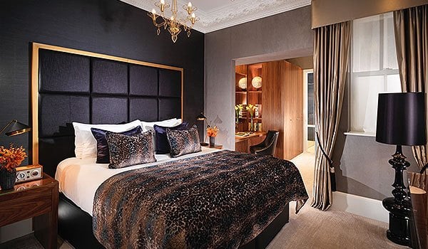 1 suite bedroom in a luxury mayfair apartment