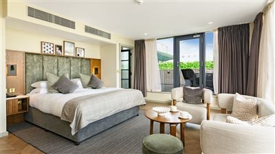 Deluxe Suite
