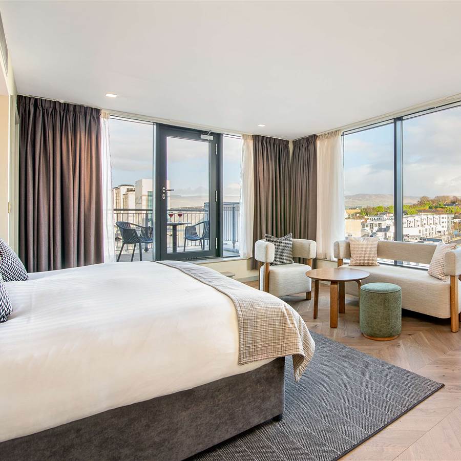 Suite 603 Print Image 4