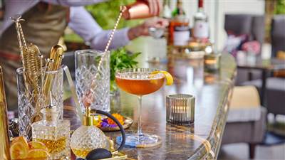 Cocktails at Bloom