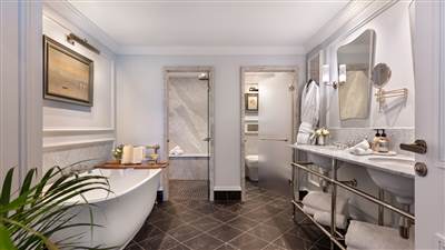The Presidential Suite Bathroom