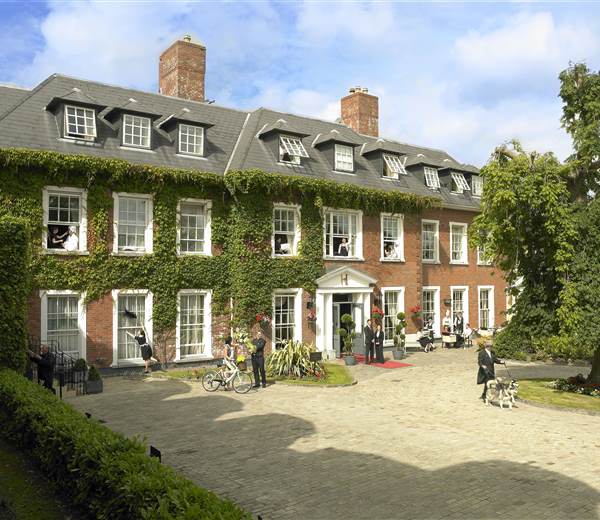 Active Exterior Hayfield Manor