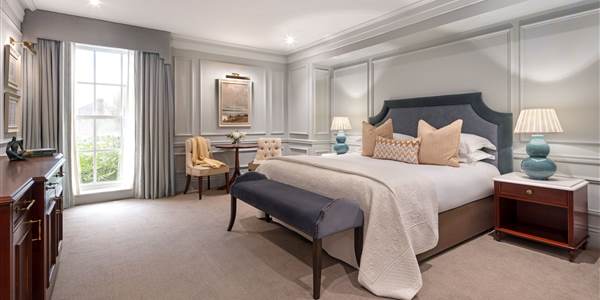 ab hayfield manor shandon suite 11