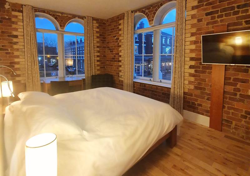 107  SR bedroom  Sarah D photography