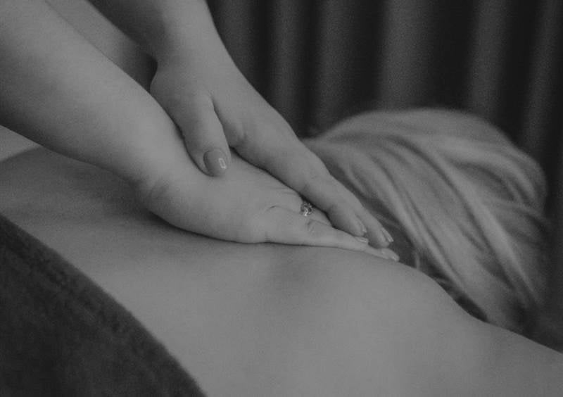 massage black and white  CH photo