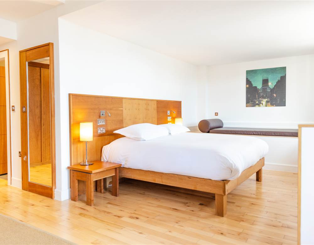 HSH terrace suite bedroom sml