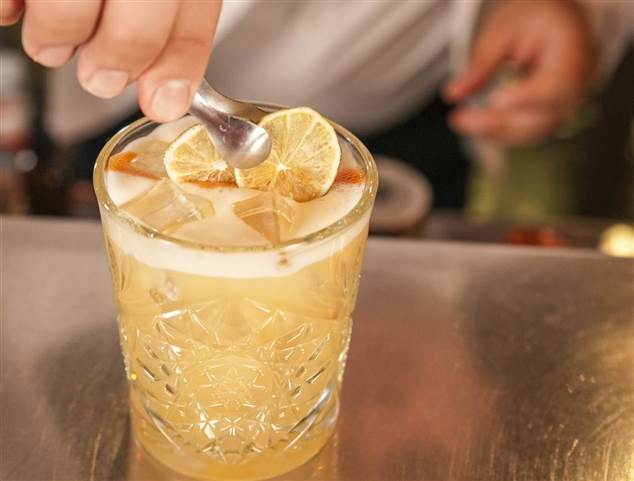 lemon flavoured wine