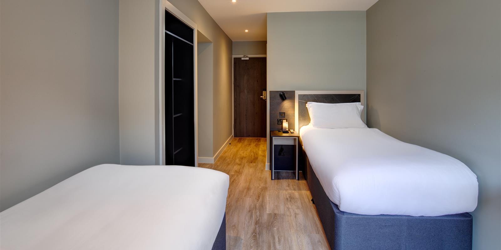 Royal National Standard Plus Twin Room in Bloomsbury, London