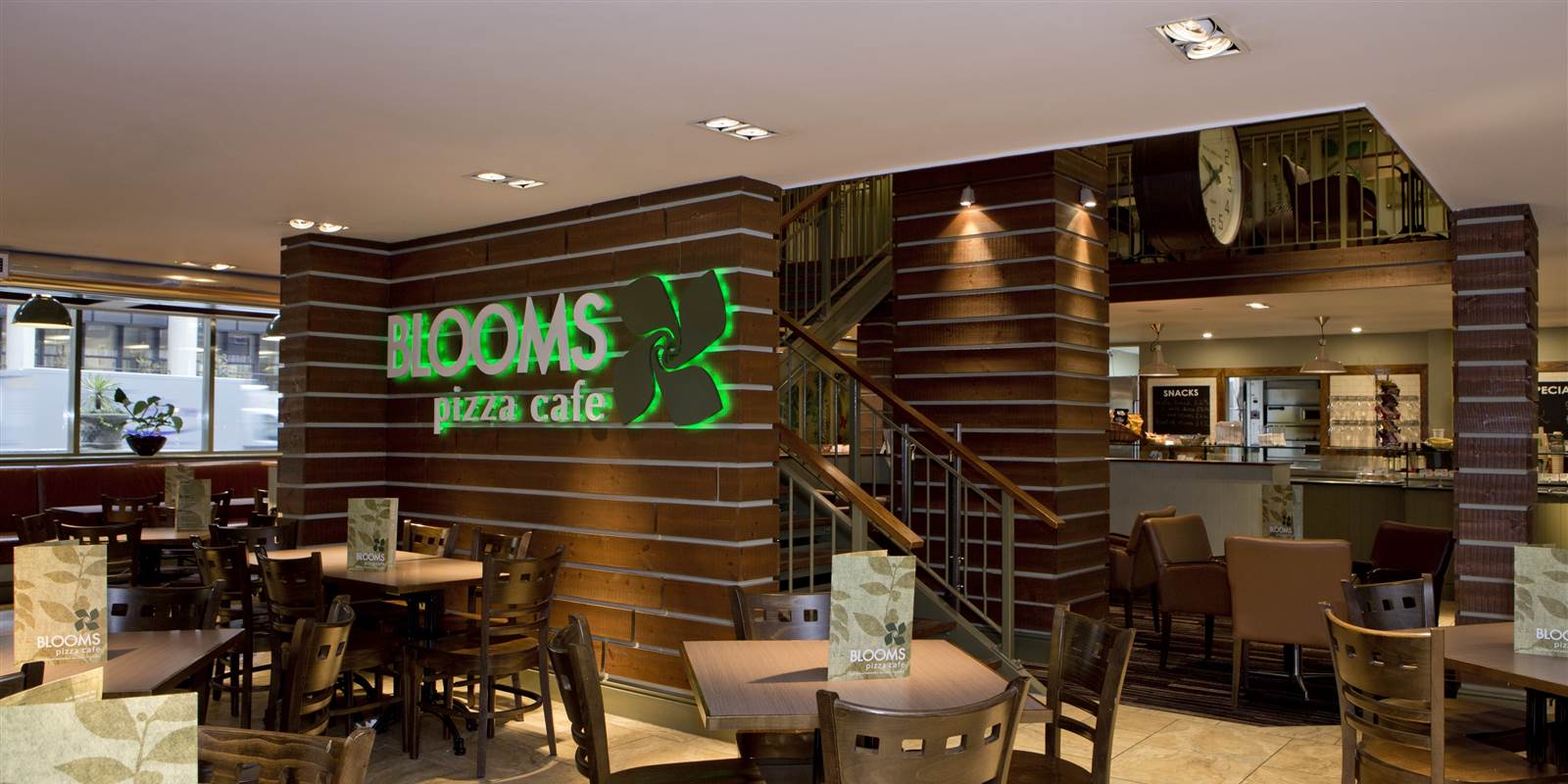 Blooms Pizza Cafe (2)