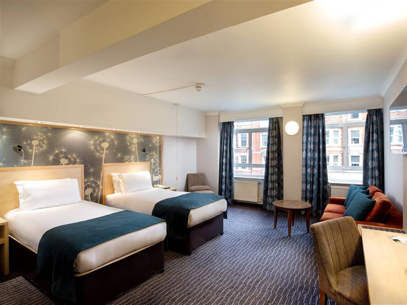 Bedford Hotel Executive Twin Room