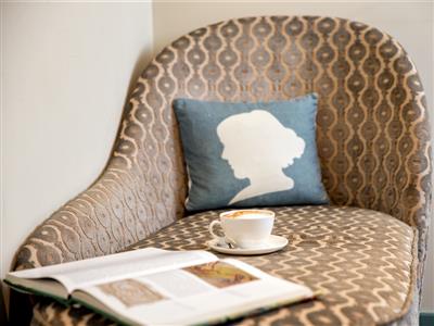 Morton chair coffee cup