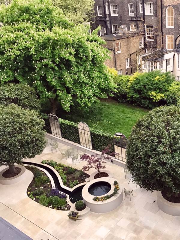 Bedford hotel single room garden view in Bloomsbury, London