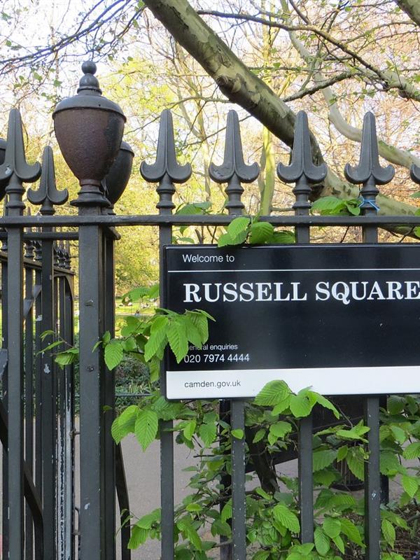 russell square sign