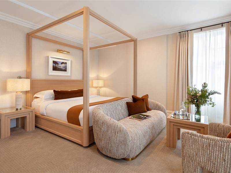 Upper Townhouse Suite at Killarney Royal