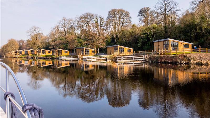 Hotels with Lodges In Northern Ireland -Self-Catering Hotel Enniskillen 