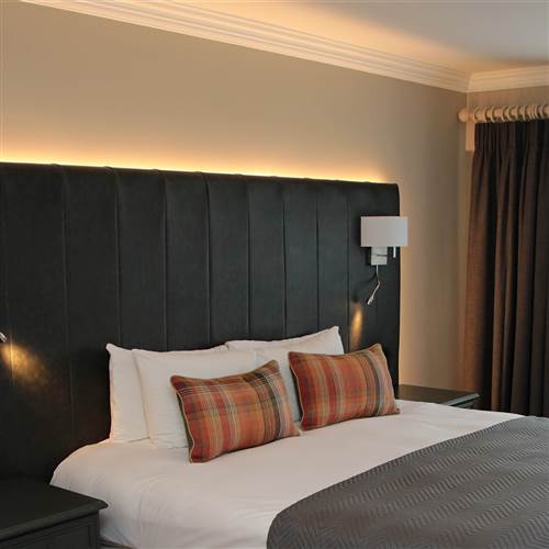 Single Room Accommodation at Longford Arms