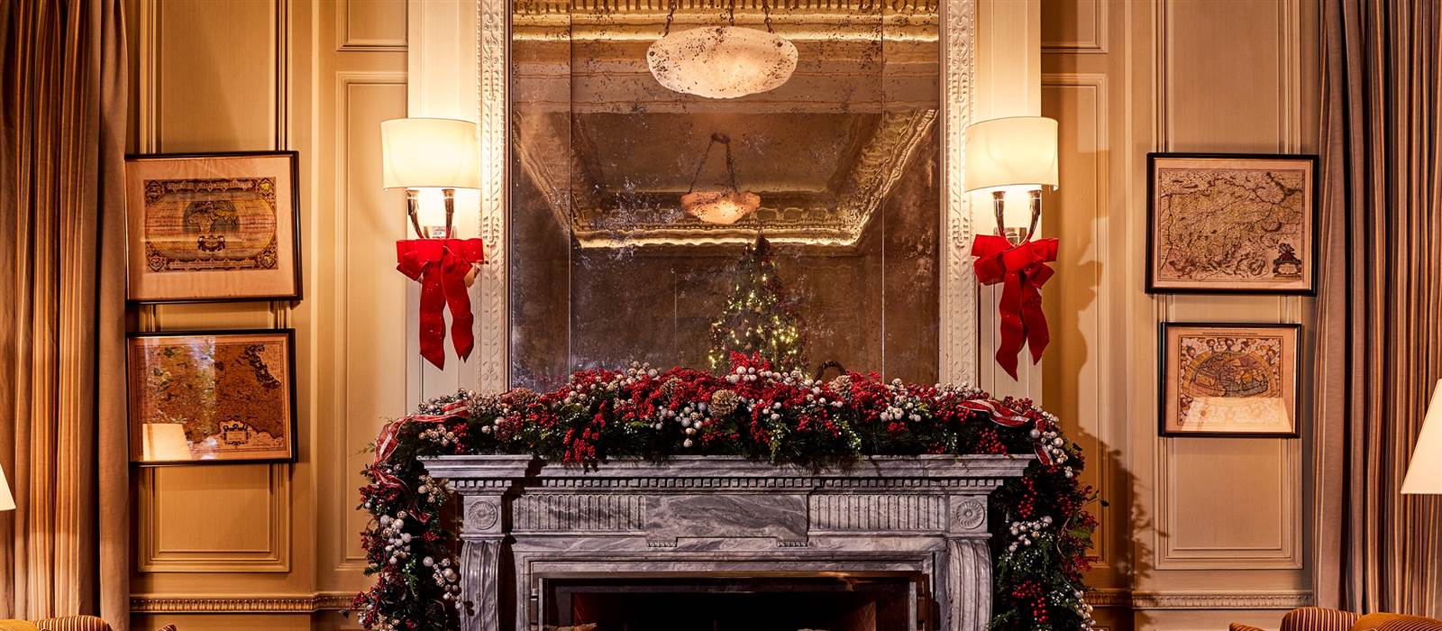 Clubroom Festive Decor