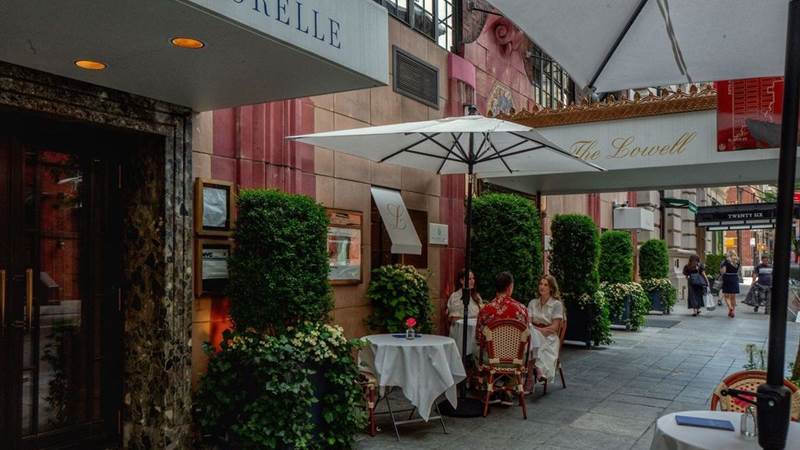 Majorelle Cafe, outdoor dining seating