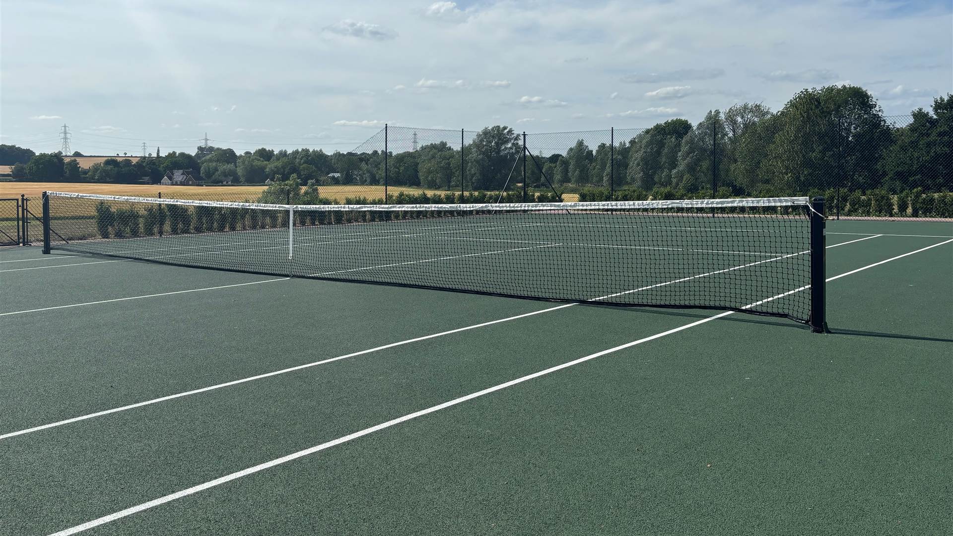 Marquis tennis court