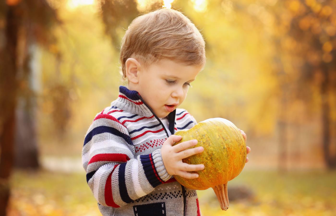 Website Page (1400 x 900 px)