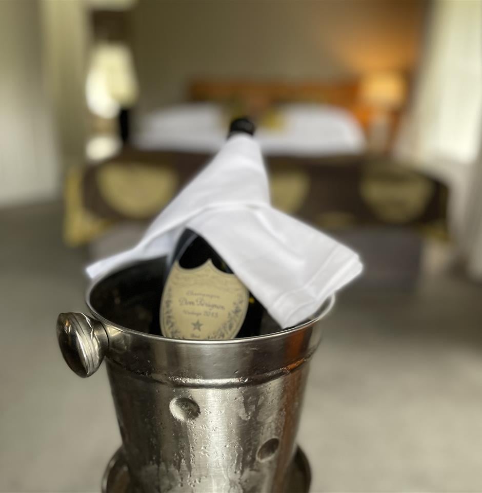 Suite Dreams Luxury Escape image