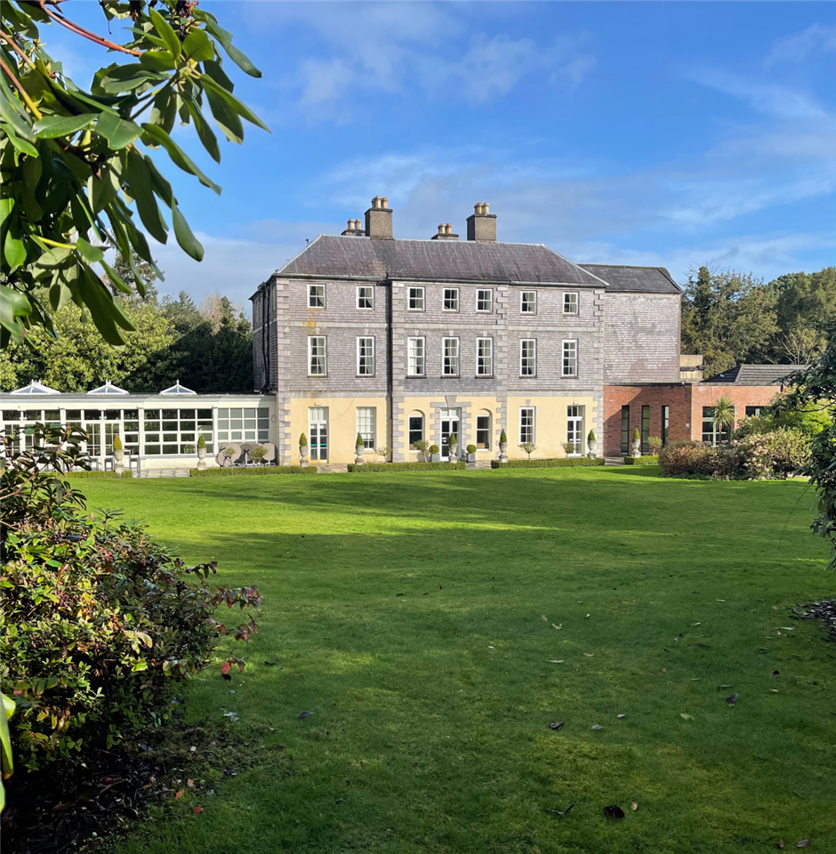 Who Summit 3 Nights B&B image
