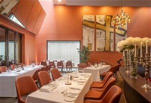 Halo Restaurant Dining