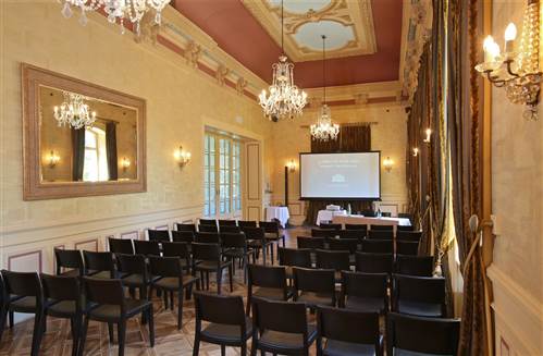 Modern Conference and Meeting Room at 4 Star Hotel in Geneva