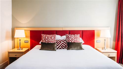 Best Accommodation in Kilkenny City Center - 4 Star Pembroke Hotel